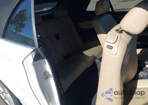 2011 BMW 128I z USA, uszkodzony, nr VIN WBAUN1C54BVH83118